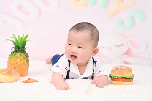 义乌宝宝多久抬头 义乌宝宝多久抬头